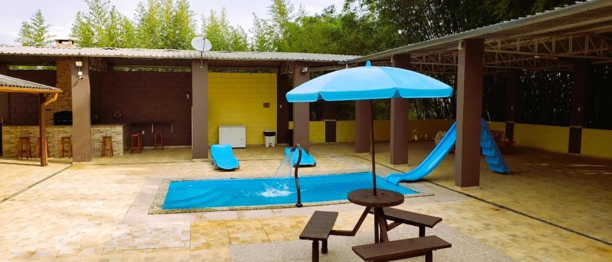 Вілла Chacara Charmosa Com Piscina, Campo De Futebol Гуаратінгета Екстер'єр фото